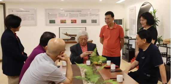鼻观阁沉香研究所举办中西文化艺术交流活动,把沉香
