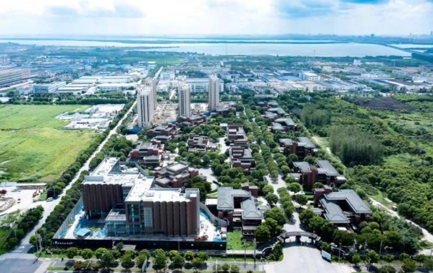 苏州高铁新城：科技镇长团调研高铁新城文化科技企业