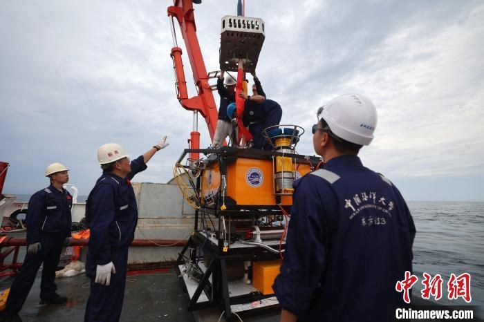 中国自主研发首个深海原位拉曼光谱实验室在南海实现常态化运行