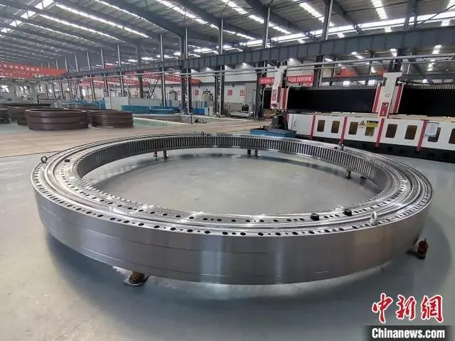 我国首套盾构机用超大直径主轴承研制成功